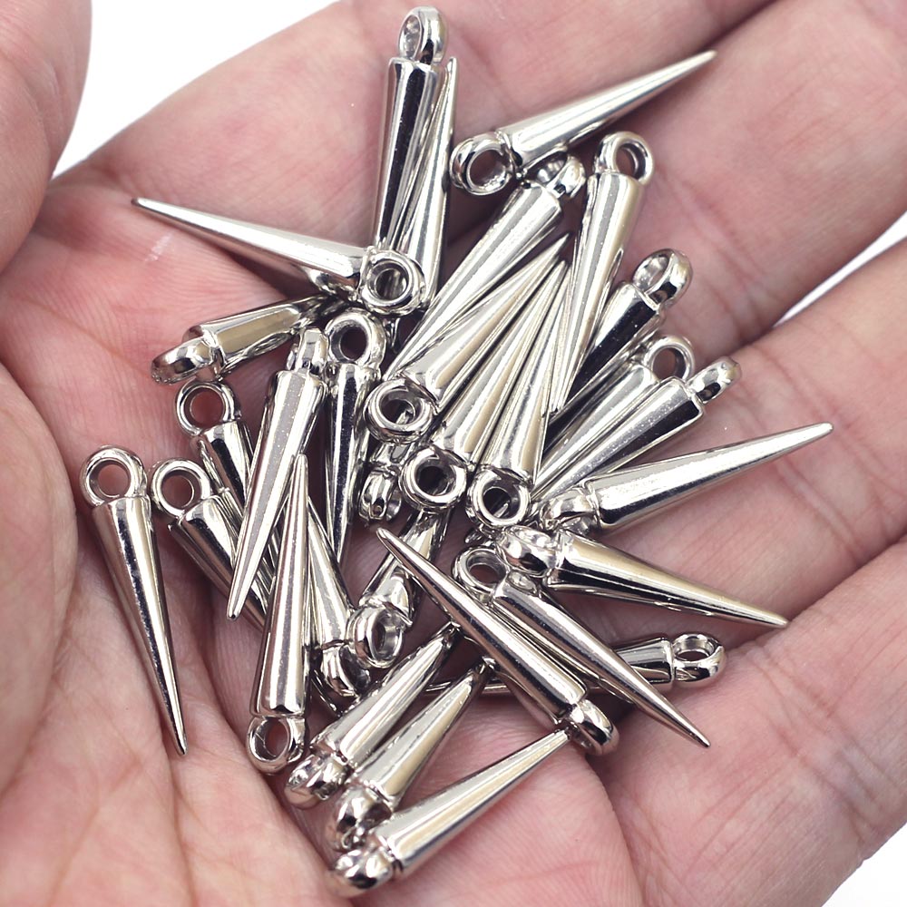 50 Pz Pendenti Spike Strappo R - Jewelry Making Rivets recensione e prezzo