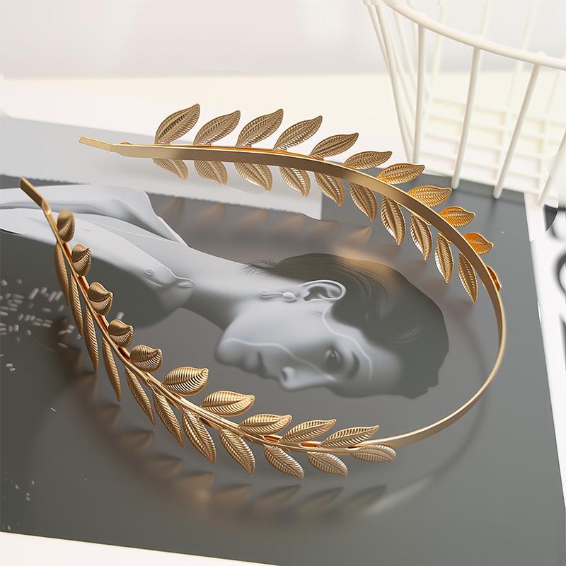 1PC Nuovo Retro Color Oro Fogl - Jewelry Making Adults recensione e prezzo