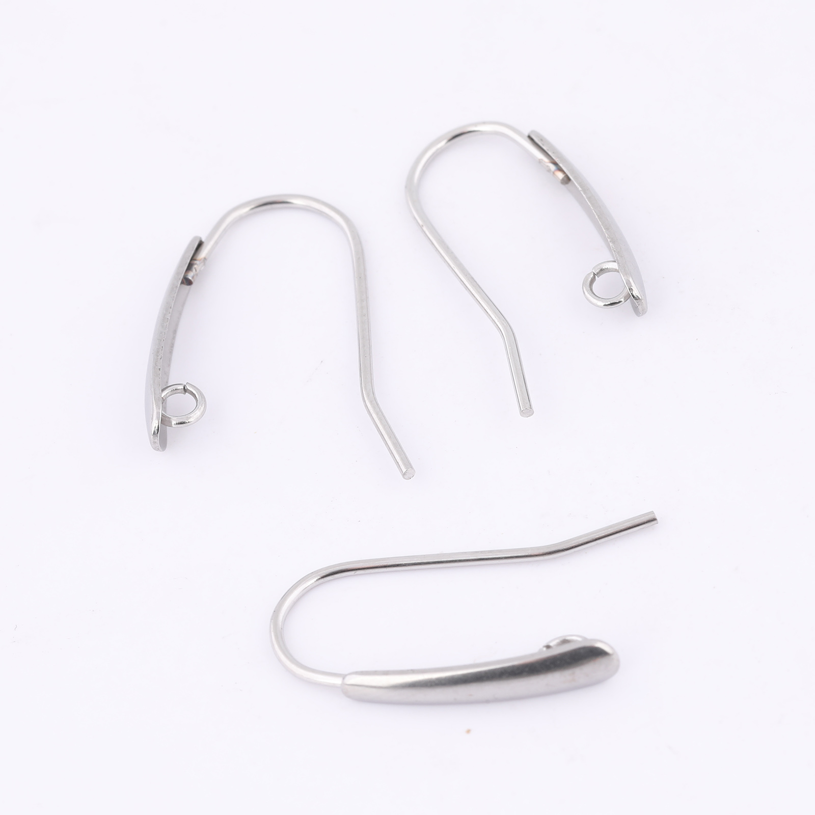40 pz Ganci Per Orecchini In A - Jewelry Making Essentials recensione e prezzo
