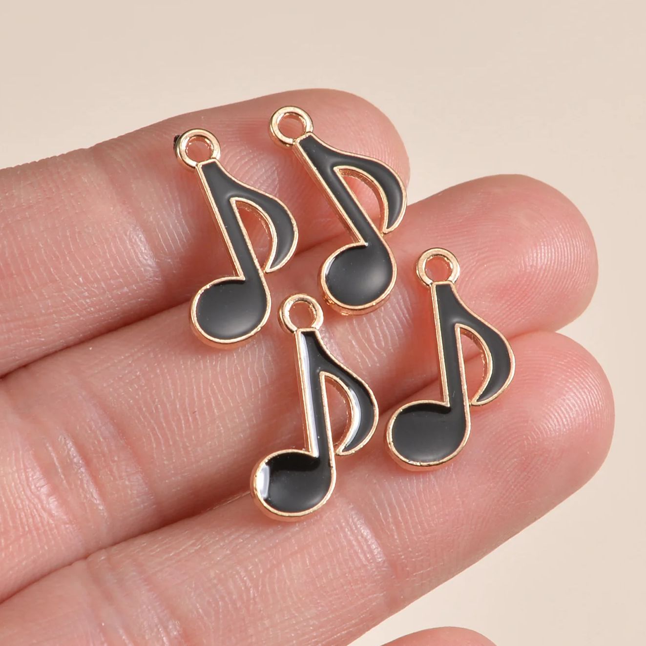 50 pz 12x20mm Smalto Sveglio N - Jewelry Making Notes recensione e prezzo